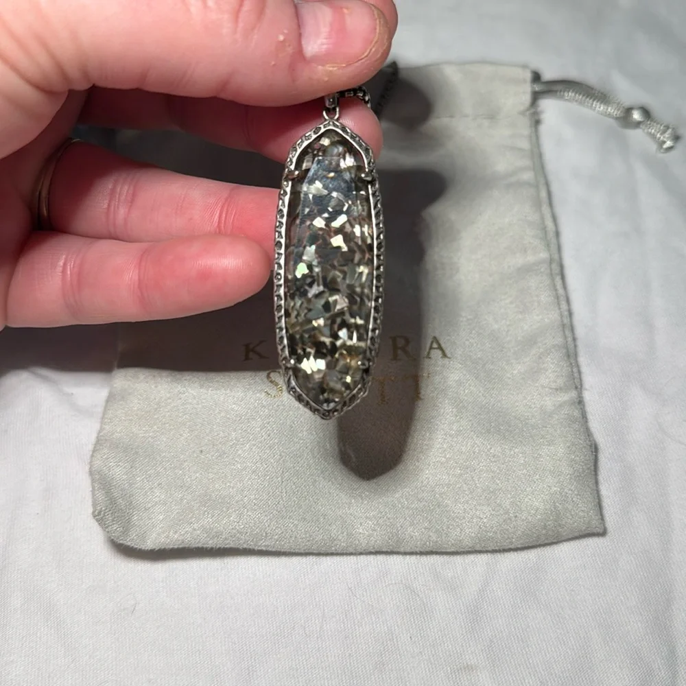 Kendra Scott “Layden” necklace